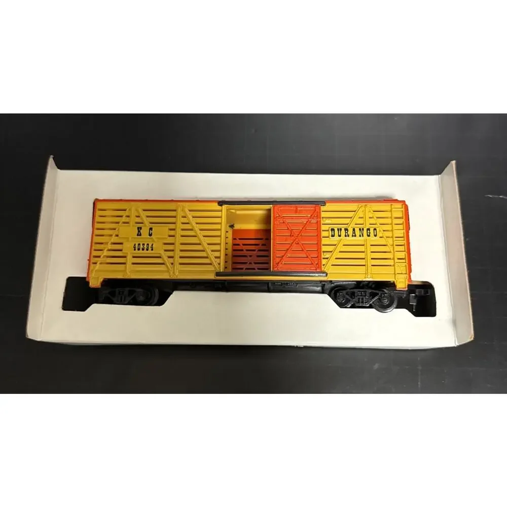 Tyco 935-2 Durango KC 40394 HO Scale Livestock Cattle Car Electric Train Yellow